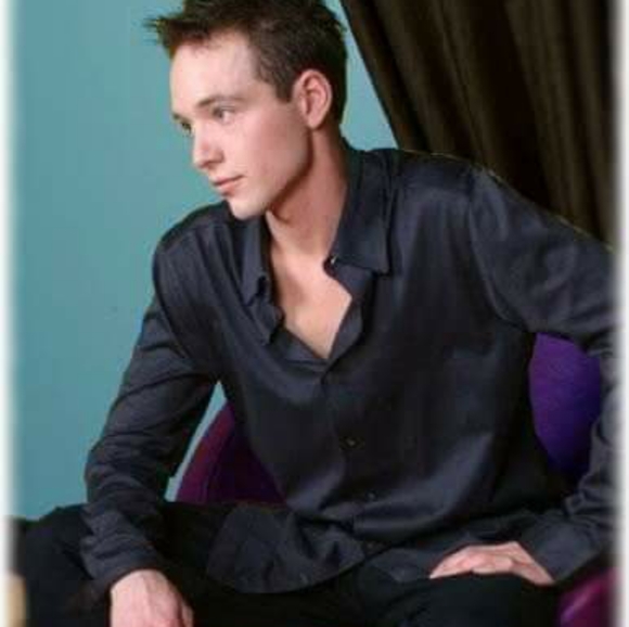 Meet your Posher, Cory Lane - Picture 8 of 8